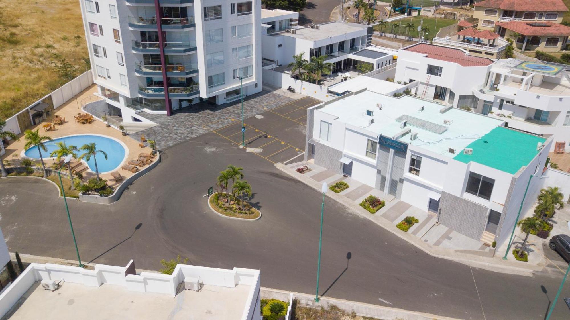Urbanizacion Privada, Seguridad Y Confort Манта Екстериор снимка
