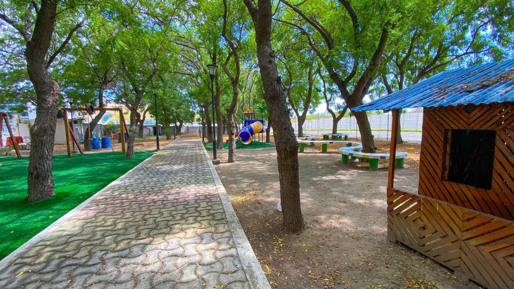 Urbanizacion Privada, Seguridad Y Confort Манта Екстериор снимка